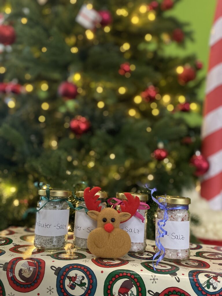 Kräutersalz der Q2 in der Mensa erhältlich